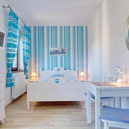 Riwiera Z Widokiem Na Zalew Wislany