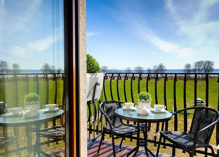 Riwiera Z Widokiem Na Zalew Wislany